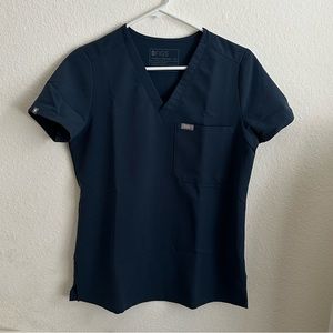 FIGS SCRUB TOP / dark harbor color